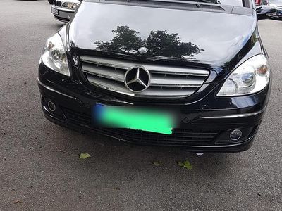 Mercedes B200