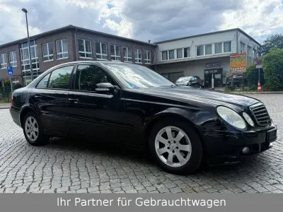 Gebraucht Mercedes E220 170 PS (125 kW) 2007 Schwarz Limousine