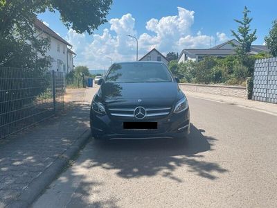 gebraucht Mercedes B180 - AUTOMATIK *Rentner-Fahrzeug*