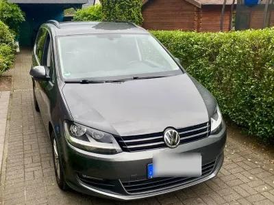 Gebraucht VW Sharan Comfortline 150 PS (110 kW) 2015 Grau Van / Kleinbus