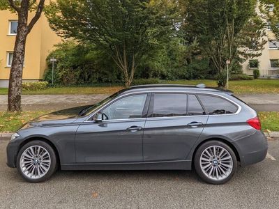 gebraucht BMW 320 i xDrive Touring Luxury Line Luxury Line