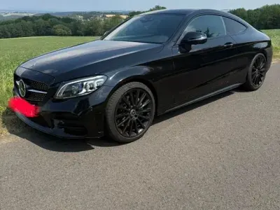 Gebraucht Mercedes C400 333 PS (244 kW) 2021 Schwarz Coupé