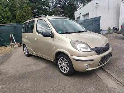 Toyota Yaris Verso