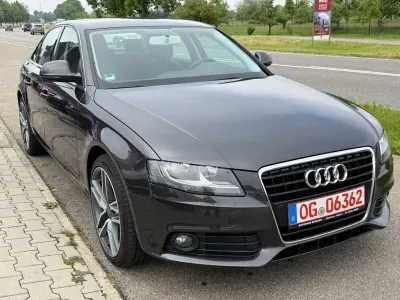 Gebraucht Audi A4 Attraction 265 PS (194 kW) 2008 Grau Limousine