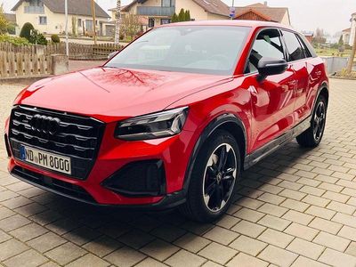 Gebraucht Audi Q2 S-Line 150 PS (110 kW) 2025 Rot SUV