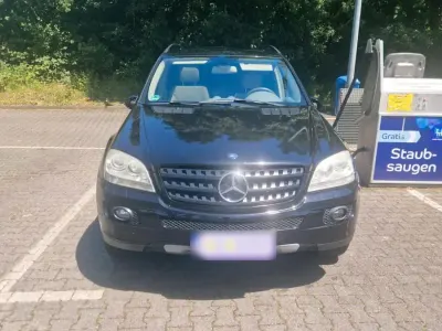 Gebraucht Mercedes ML280 190 PS (139 kW) 2007 Schwarz SUV