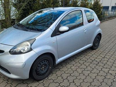 Usata Toyota Aygo 68 CV (50 kW) 2009 Argento Utilitaria