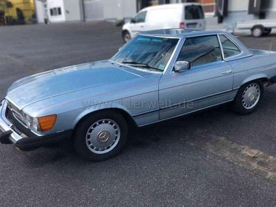 Usata Mercedes SL380 158 CV (116 kW) 1982 Argento Cabrio