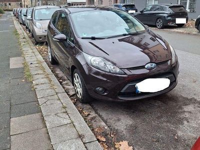 Violet Gebraucht 2010 Ford Fiesta Ambiente Limousine | 3.000 € (Fairer Preis)