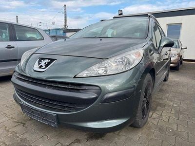 Gebraucht Peugeot 207 Tendance 90 PS (66 kW) 2008 Grau Kombi
