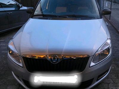 Gebraucht Skoda Fabia 86 PS (63 kW) 2011 Silber Limousine