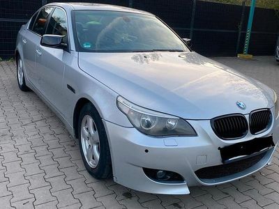 Second-hand BMW 525 177 CP (130 kW) 2005 Argintiu Berlinǎ