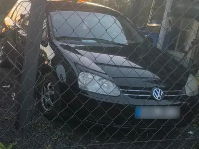 Gebraucht VW Golf V 115 PS (84 kW) 2005 Schwarz Kleinwagen