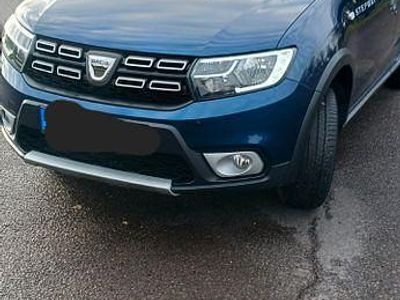 Blau Gebraucht 2018 Dacia Sandero Prestige Limousine | 7.850 € (Fairer Preis)