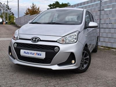 Silber Gebraucht 2017 Hyundai i10 YES! Kleinwagen | 8.900 € (Fairer Preis)