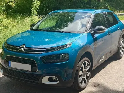 Gebraucht Citroën C4 PureTech 131 PS (96 kW) 2018 Grün Limousine