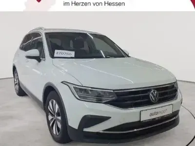 Gebraucht VW Tiguan Move 150 PS (110 kW) 2023 Pure white SUV