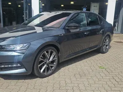 Gebraucht Skoda Superb SportLine 280 PS (205 kW) 2021 Grau Limousine
