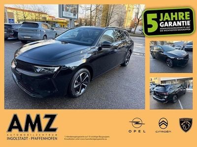 Neu Opel Astra Edition 131 PS (96 kW) 2025 Lackierung schwarz perla nera/ Kombi