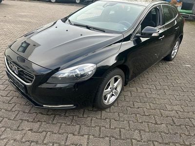 Gebraucht Volvo V40 You! 150 PS (110 kW) 2015 Schwarz Limousine