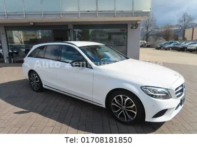 Gebraucht Mercedes C220 Avantgarde 194 PS (142 kW) 2018 Weiß Limousine
