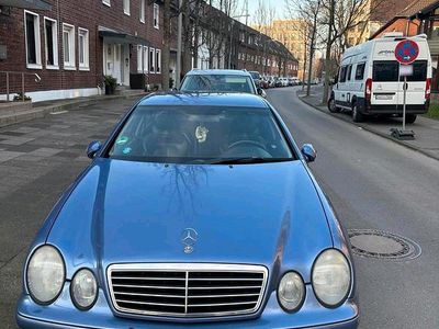 Gebraucht Mercedes CLK230 194 PS (142 kW) 1999 Blau Limousine