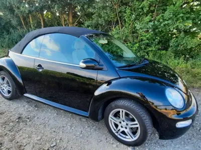 Gebraucht VW New Beetle Cabriolet 102 PS (75 kW) 2004 Schwarz Cabrio
