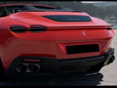 gebraucht Ferrari Roma Spider in Rosso Corsa Leder Nero