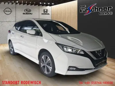 Gebraucht Nissan Leaf Tekna 160 kW (218 PS) 2021 Weiß Kleinwagen