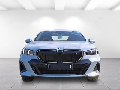 Neu BMW i5 M Sport 250 kW (340 PS) 2025 Brooklyn grau metallic Limousine