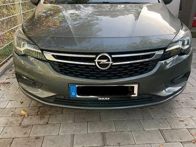 Schwarz Gebraucht 2016 Opel Astra Edition Kombi | 7.100 € (Guter Preis)