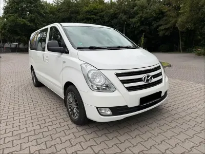 Gebraucht Hyundai H-1 170 PS (125 kW) 2018 Weiß Van / Kleinbus