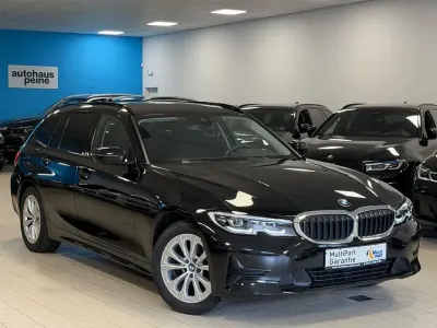 Gebraucht BMW 320 Performance 190 PS (139 kW) 2022 Schwarz Limousine