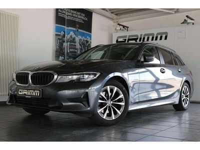 Gebraucht BMW 320 184 PS (135 kW) 2022 Mineralgrau metallic Kombi