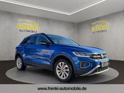 Usado VW T-Roc Life 150 HP (110 kW) 2022 Azul SUV