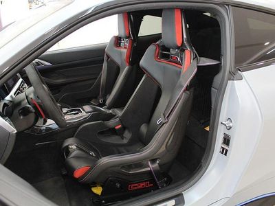 Grau Gebraucht 2023 BMW M4 Performance Coupé | 119.800 € (Fairer Preis)