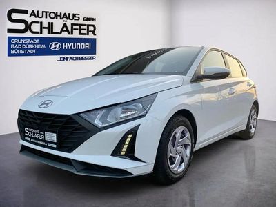 Gebraucht Hyundai i20 Select 78 PS (57 kW) 2025 Atlas white / sol Kleinwagen