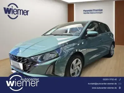 Second-hand Hyundai i20 Select 101 CP (74 kW) 2025 Verde Hatchback