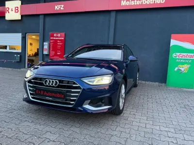 Gebraucht Audi A4 Advanced 136 PS (100 kW) 2023 Blau Kombi