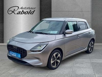 Premium silber Gebraucht 2025 Suzuki Swift Comfort+ Kleinwagen | 18.990 € (Fairer Preis)