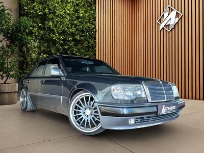 Usata Mercedes E500 326 CV (239 kW) 1992 Blu Berlina
