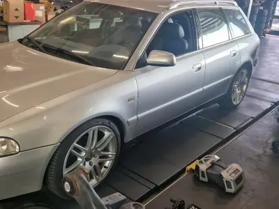Używany Audi A4 150 KM (110 kW) 2001 Srebrny Kombi
