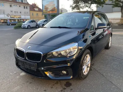 Gebraucht BMW 220 Active Tourer 190 PS (139 kW) 2017 Schwarz Van / Kleinbus