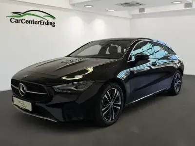 Gebraucht Mercedes CLA180 150 PS (110 kW) 2023 Schwarz Coupé