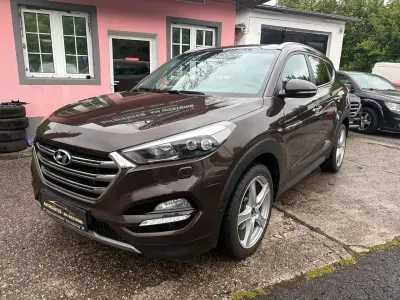 Używany Hyundai Tucson Premium 177 KM (130 kW) 2017 Brązowy SUV