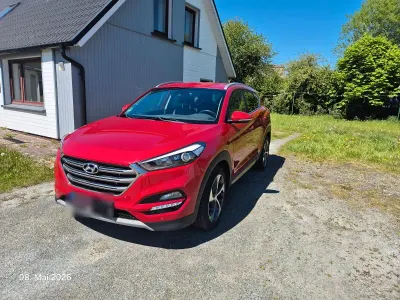 Gebraucht Hyundai Tucson Style 141 PS (103 kW) 2018 Rot SUV
