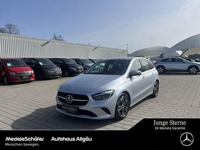 Usata Mercedes B200 Progressive 163 CV (119 kW) 2023 Argento Monovolume