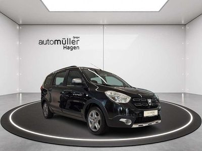 Gebraucht Dacia Lodgy Celebration 116 PS (85 kW) 2017 Perlmuttschwarz Van / Kleinbus