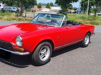 Second-hand Fiat 124 Spider 90 CP (66 kW) 1972 Roșu Cabrio