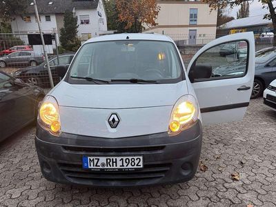 Gebraucht Renault Kangoo Expression 90 PS (66 kW) 2011 Weiß Van / Kleinbus